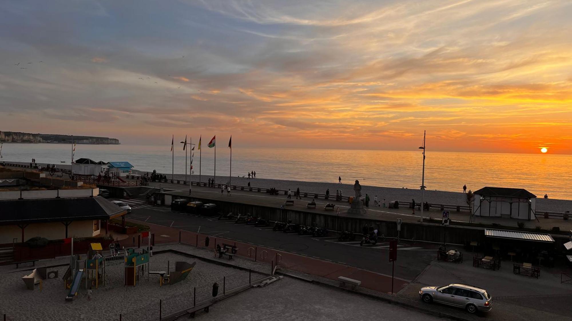 Le Maritime, Front De Mer Et Parking Sous-Terrain Fécamp Esterno foto